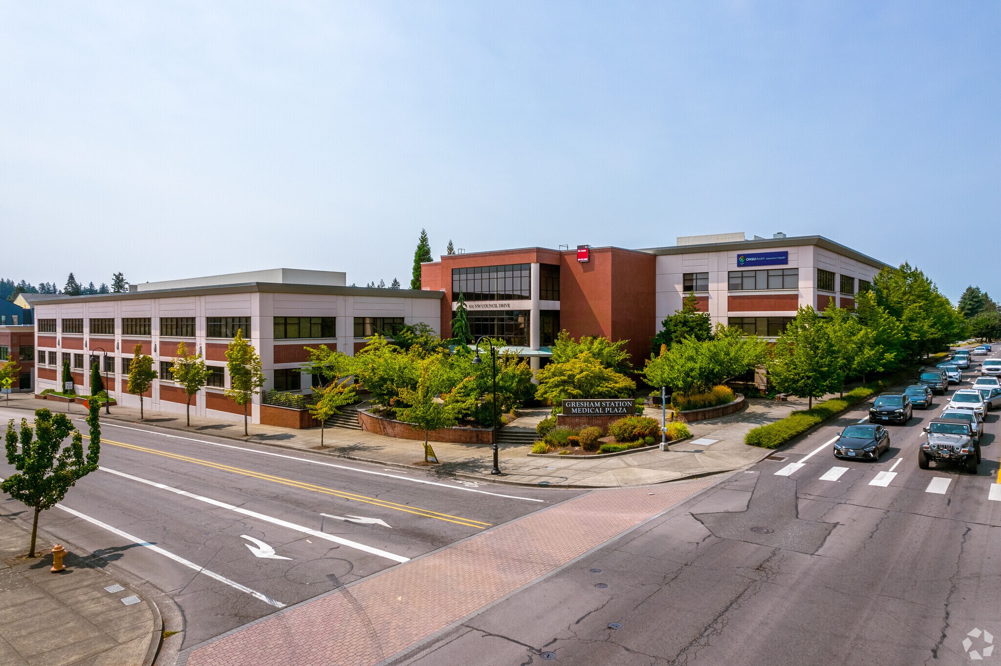 831 NW Council Dr, Gresham, OR à louer Photo principale– Image 1 sur 11