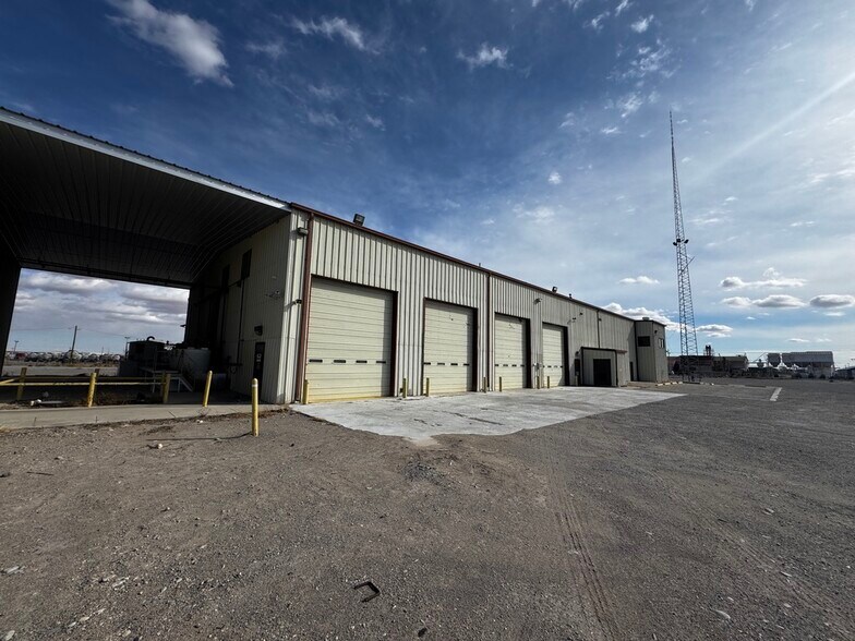 2401 Sivley Rd, Artesia, NM à vendre - Photo de l’immeuble – Image 2 sur 30