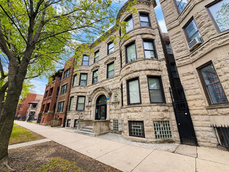 5610 S Michigan Ave, Chicago, IL à vendre - Photo de l’immeuble – Image 3 sur 10