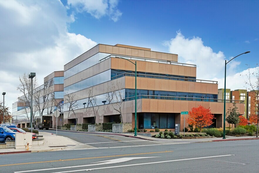 500 Ygnacio Valley Rd, Walnut Creek, CA à louer - Photo de l’immeuble – Image 1 sur 6