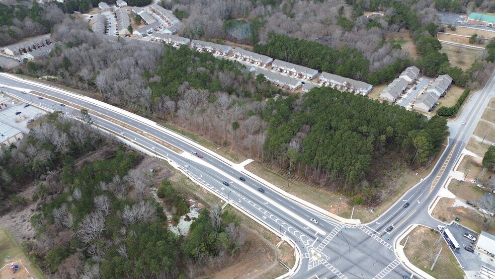 Sigman Rd, Conyers, GA à vendre - Photo principale – Image 1 sur 10