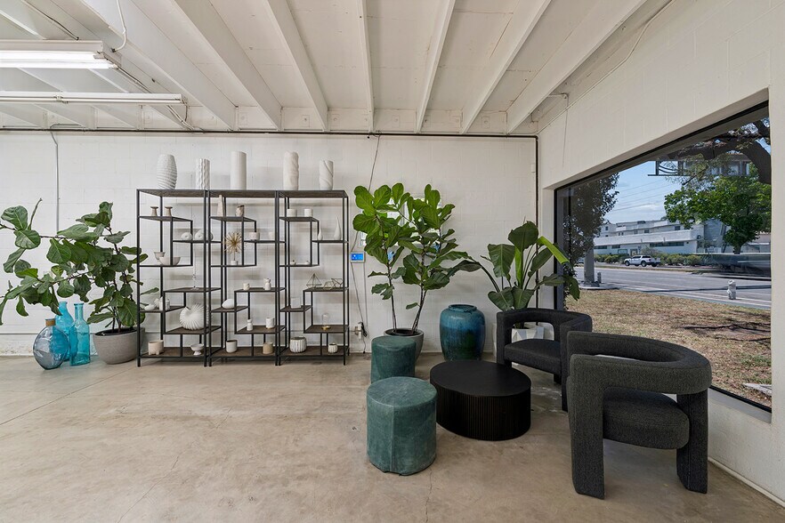 8560 Venice Blvd, Los Angeles, CA à vendre - Photo intérieure – Image 2 sur 27