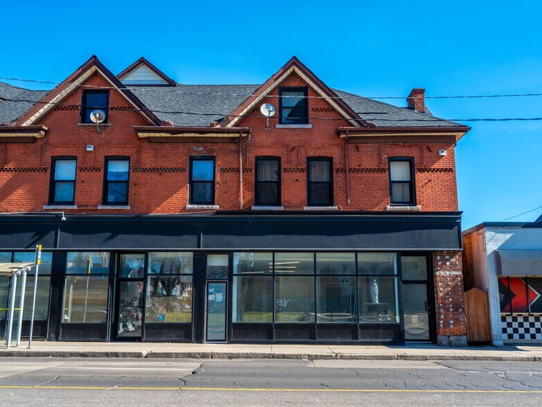 675-679 Barton St E, Hamilton, ON à louer - Photo de l’immeuble – Image 2 sur 4