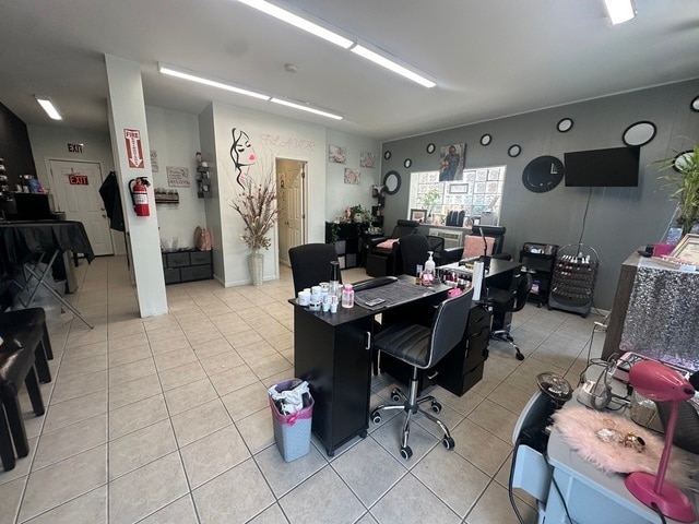 2345 N Major Ave, Chicago, IL à louer Photo intérieure– Image 1 sur 5