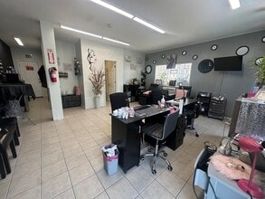 2345 N Major Ave, Chicago, IL à louer Photo intérieure– Image 1 sur 5