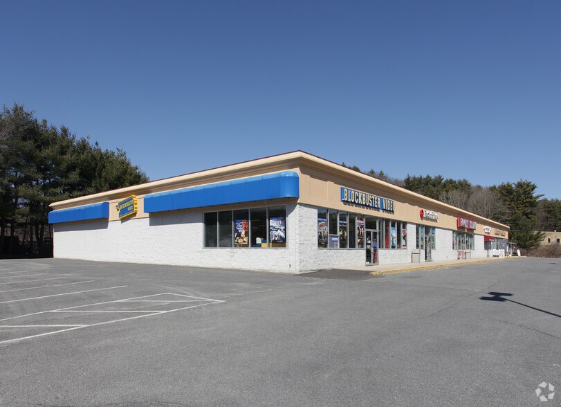 479-511 E Main St, Southbridge, MA à louer - Photo de l’immeuble – Image 3 sur 7