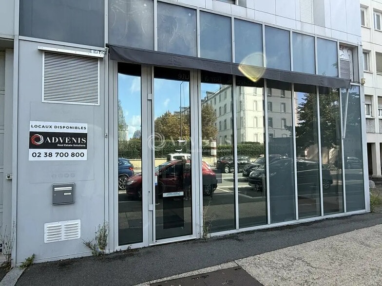 Local commercial dans Orléans à vendre - Photo de l’immeuble – Image 1 sur 7
