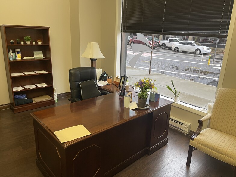 107 W Michigan Ave, Kalamazoo, MI à louer - Photo intérieure – Image 3 sur 46
