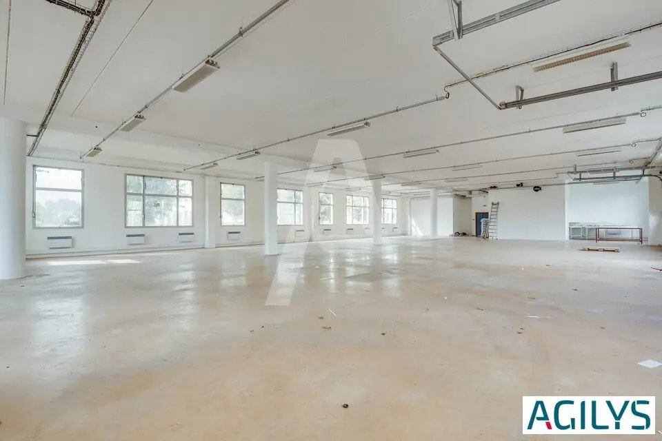 Local d’activités dans Les Ulis à louer Photo intérieure– Image 1 sur 9