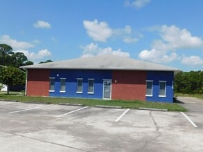 5070 Industry Dr, Melbourne, FL à vendre Photo intérieure– Image 1 sur 29