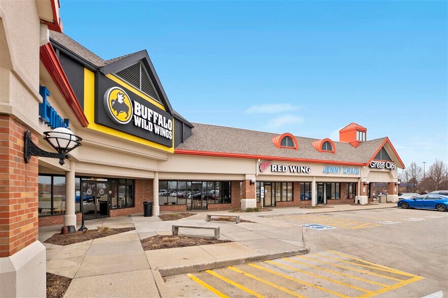 2001-2023 N Prospect Ave, Champaign, IL à louer - Photo de l’immeuble – Image 2 sur 12