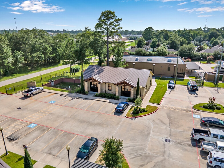 10318 Lake Rd, Houston, TX à louer - Photo de l’immeuble – Image 3 sur 18