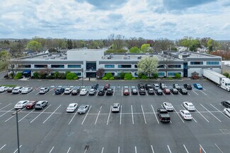 Plus de détails pour 159 E County Line Rd, Warminster Township, PA - Bureau à louer