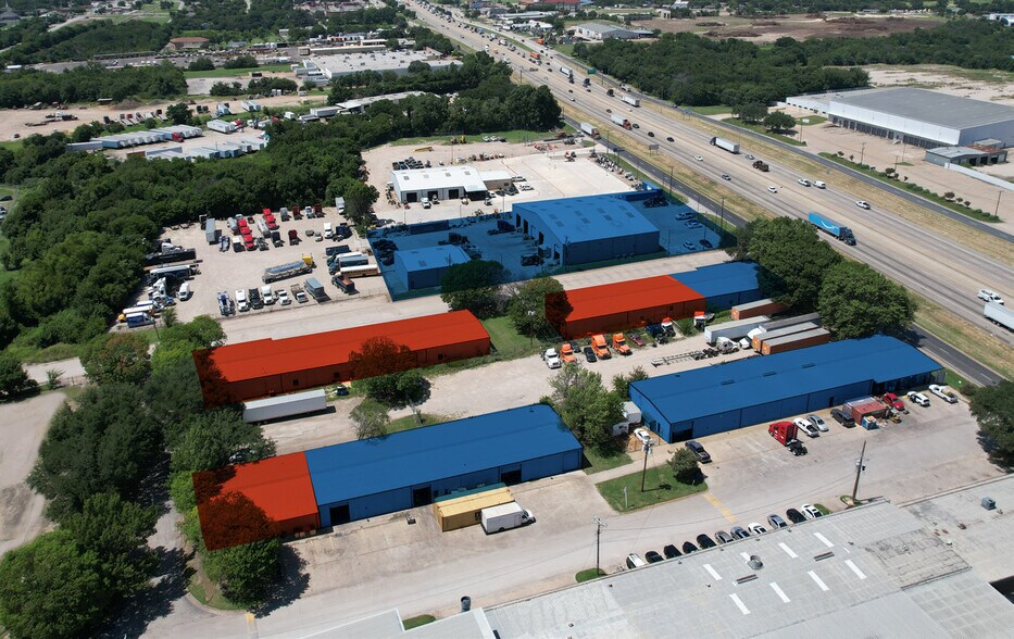 1013 S IH 45, Hutchins, TX à louer - Photo de l’immeuble – Image 2 sur 5