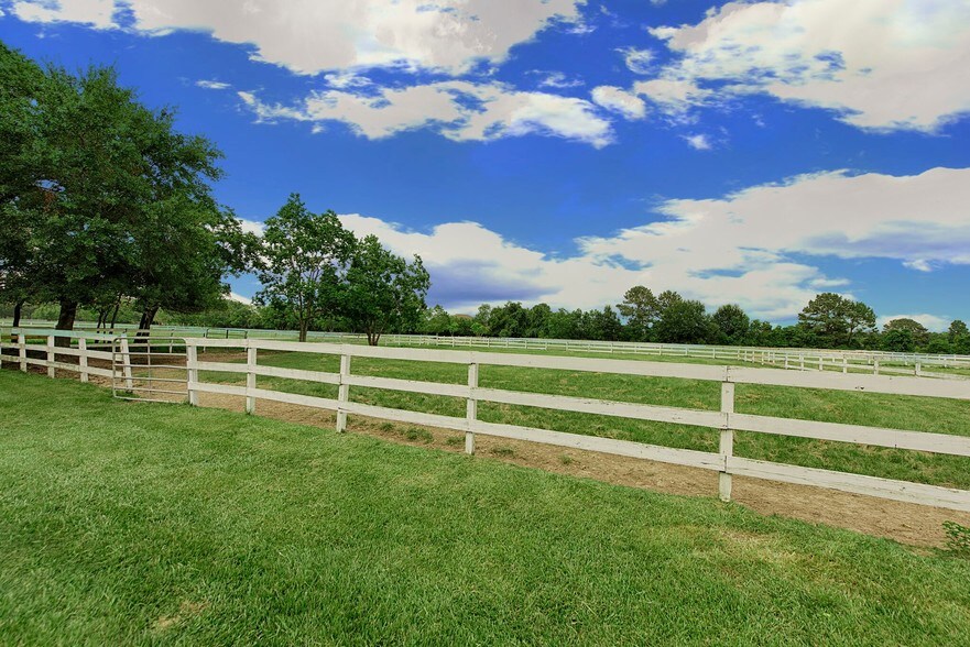 22815 Lain Rd, Spring, TX à vendre - Photo de l’immeuble – Image 3 sur 19