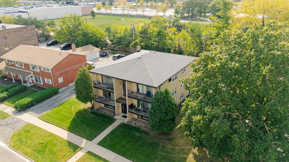 4335 Lindenwood Dr, Matteson, IL à vendre - Photo de l’immeuble – Image 2 sur 16