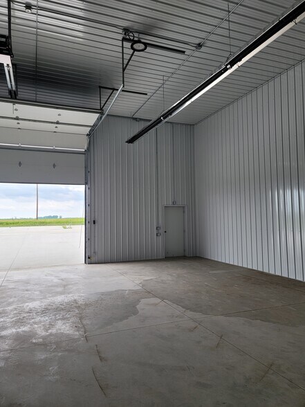 401 Snyder Dr - Building A, Huxley, IA à louer - Photo intérieure – Image 2 sur 13