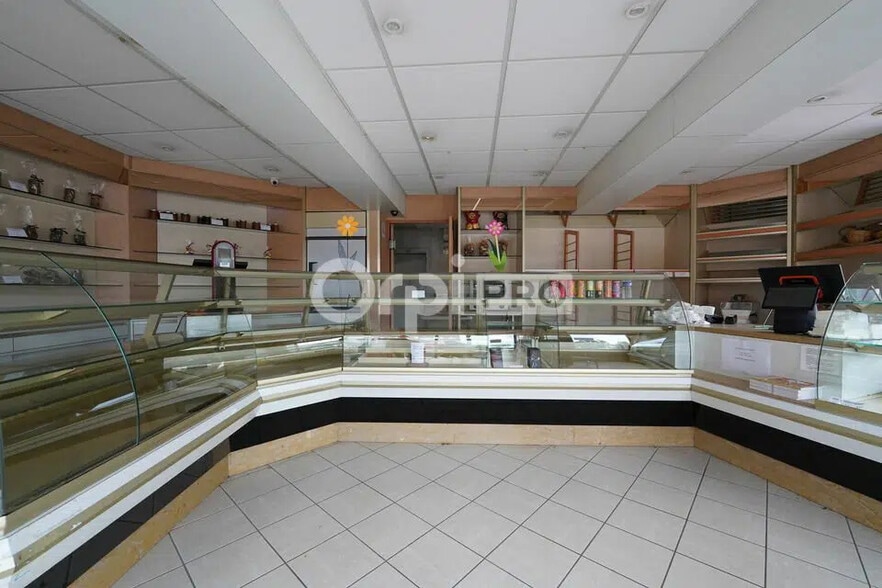 4 Rue Du Pont, Lozanne à louer - Photo de l’immeuble – Image 2 sur 7