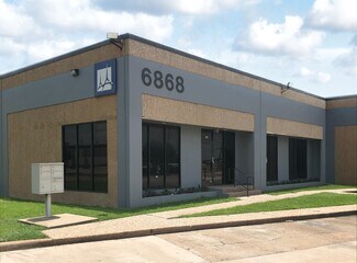 Plus de détails pour 6868 N Loop Fwy E, Houston, TX - Local d'activités à louer