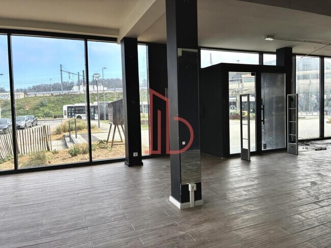 Plus de détails pour Rue Edouard Vaillant, Cenon - Bureau à louer