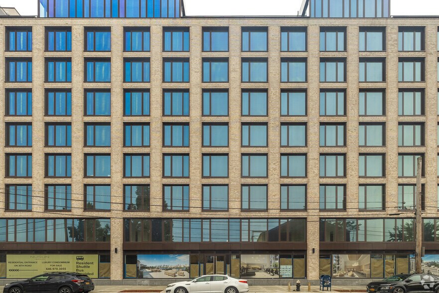 30-55 Vernon Blvd, Long Island City, NY à vendre - Photo de l’immeuble – Image 3 sur 5
