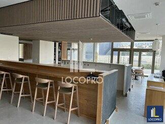 Plus de détails pour Local commercial à louer