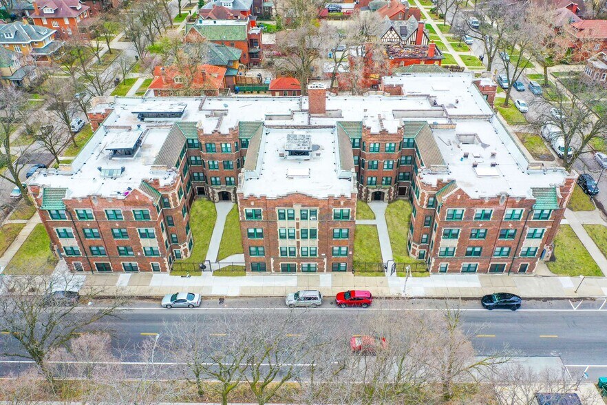 6700 S Constance Ave, Chicago, IL à vendre - Photo de l’immeuble – Image 1 sur 10