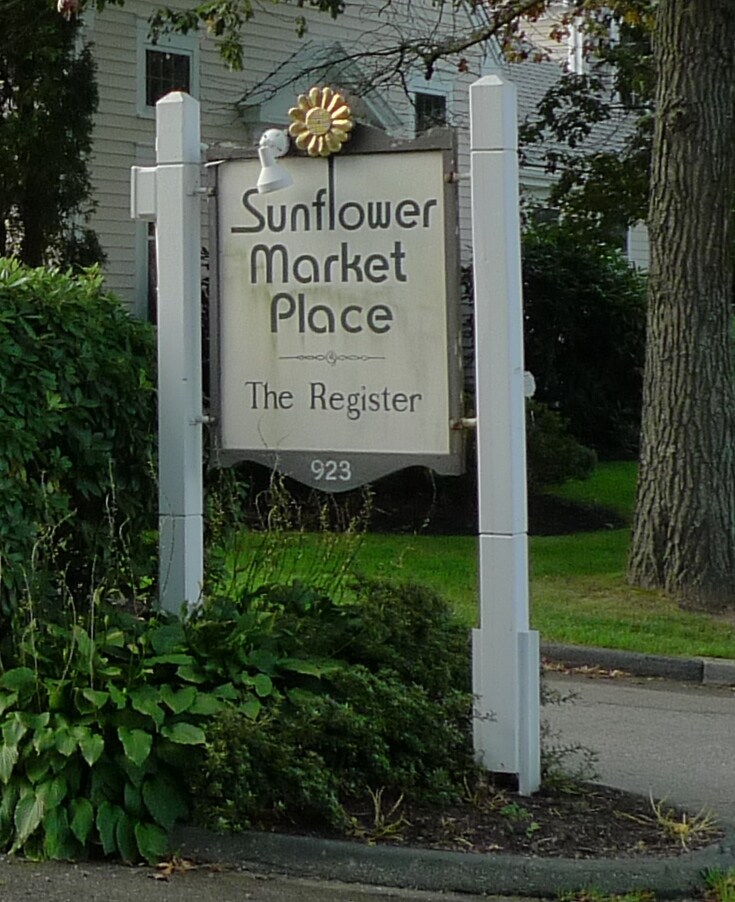 923 Route 6A, Yarmouth Port, MA à louer Photo principale– Image 1 sur 15