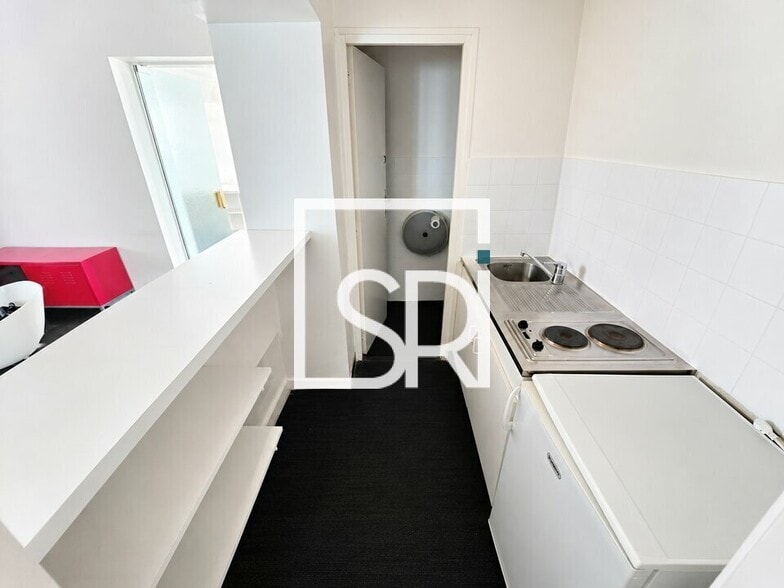 13 Place Delille, Clermont-Ferrand à vendre - Photo intérieure – Image 2 sur 12