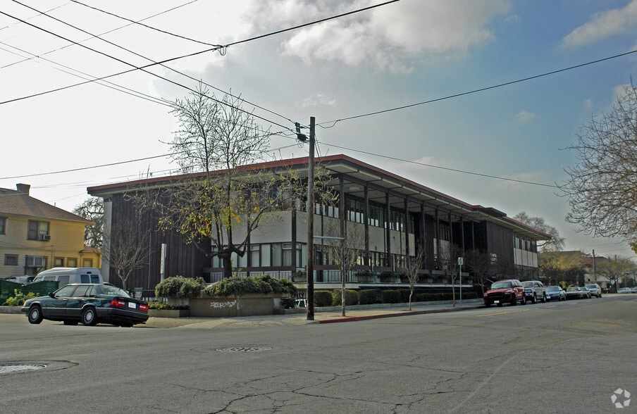420 W Acacia St, Stockton, CA à vendre - Photo de l’immeuble – Image 3 sur 4
