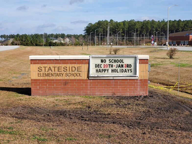 5601 Gum Branch Rd, Jacksonville, NC à vendre - Photo de l’immeuble – Image 2 sur 13