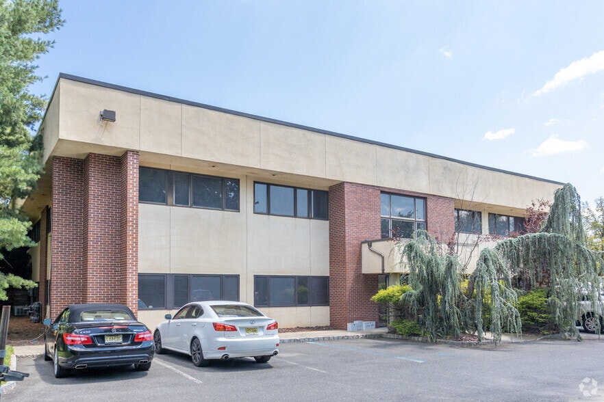 370 Route 35 S, Red Bank, NJ à vendre - Photo de l’immeuble – Image 2 sur 18