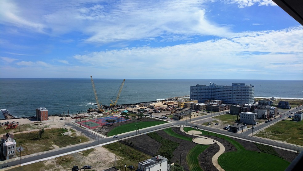 300 Atlantic Ave, Atlantic City, NJ à louer - Photo de l’immeuble – Image 2 sur 25