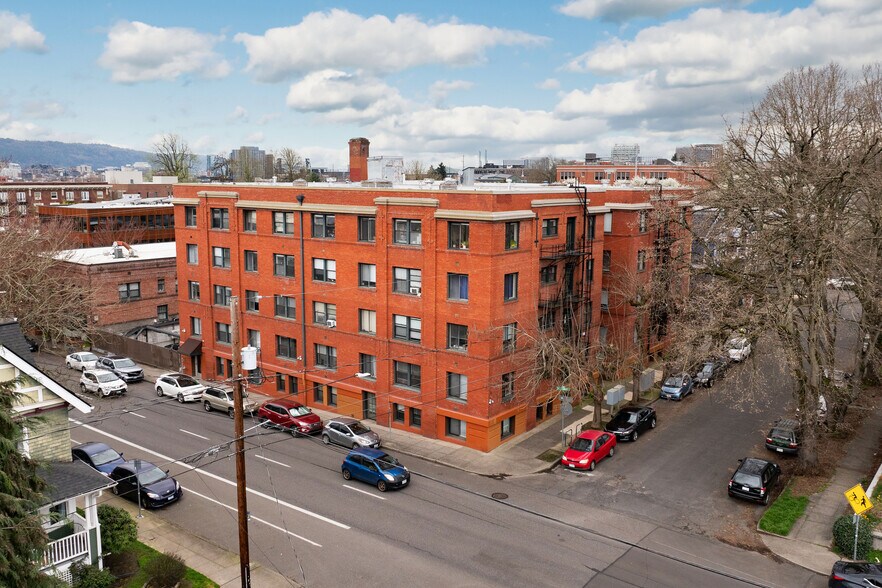 829 SE 15th Ave, Portland, OR à vendre - Photo de l’immeuble – Image 2 sur 32