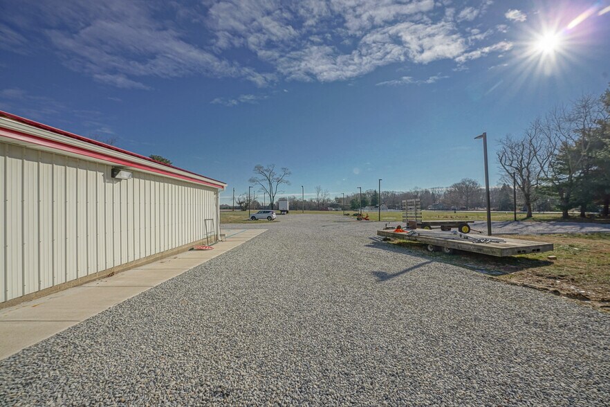 461 Three Bridge Rd, Newfield, NJ à vendre - Photo de l’immeuble – Image 3 sur 26