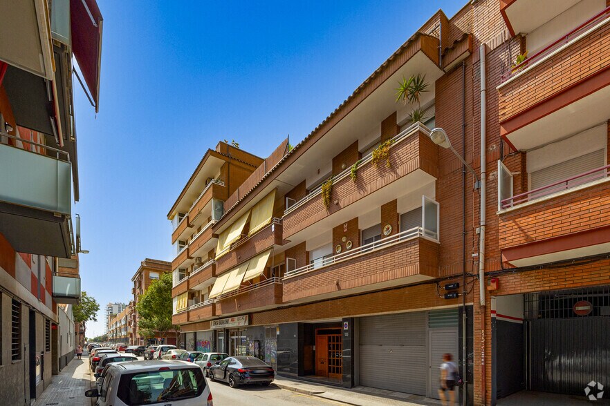 Immeuble residentiel dans Badalona, Barcelona à vendre - Photo de l’immeuble – Image 2 sur 2