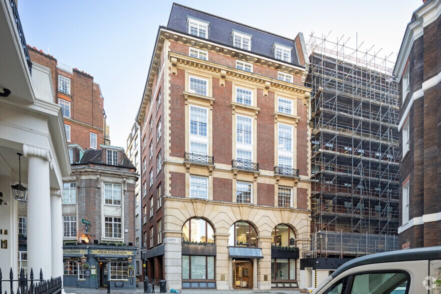 2 Queen Annes Gate Buildings, Londres à louer - Photo principale – Image 1 sur 3