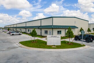 Plus de détails pour 16190 Lee Rd, Fort Myers, FL - Industriel/Logistique à louer