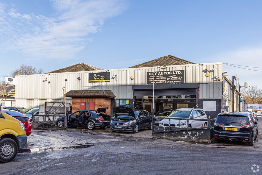 172-174 Brent Cres, Londres à louer - Photo de l’immeuble – Image 2 sur 4