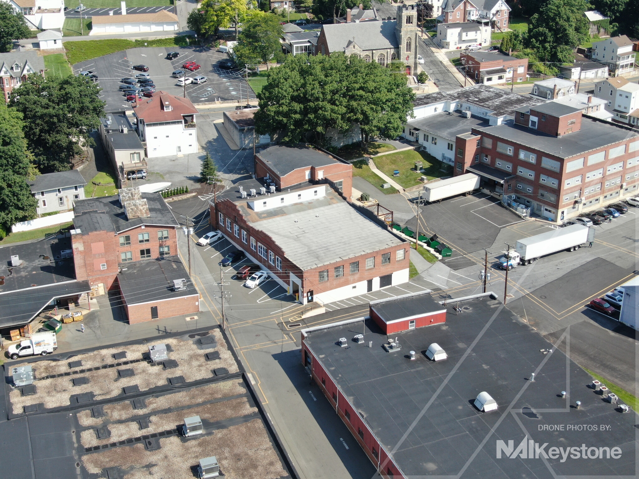 6 Front Street Plaza, Mohnton, PA à vendre Photo principale– Image 1 sur 11