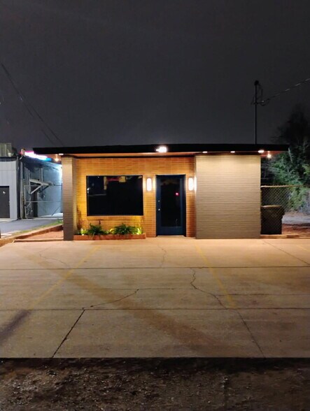 2101 Town St, Pensacola, FL à louer - Photo de l’immeuble – Image 2 sur 4