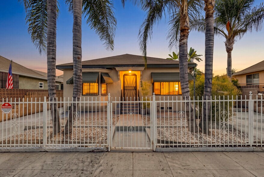 608 N Breed St, Los Angeles, CA à vendre - Photo de l’immeuble – Image 2 sur 32