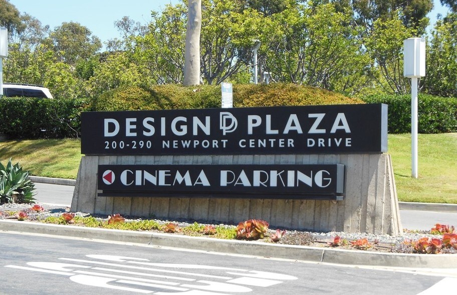 250 Newport Center Dr, Newport Beach, CA à louer - Photo de l’immeuble – Image 3 sur 13