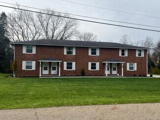 Plus de détails pour 8653 Rosewood Ave NW, Canton, OH - Logement à vendre