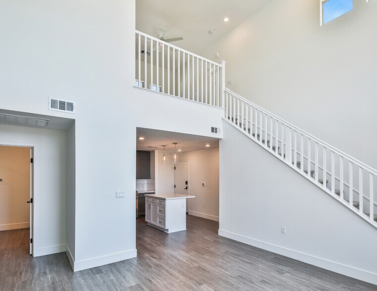 8115 Via Alta, Whittier, CA à vendre - Photo de l’immeuble – Image 3 sur 80