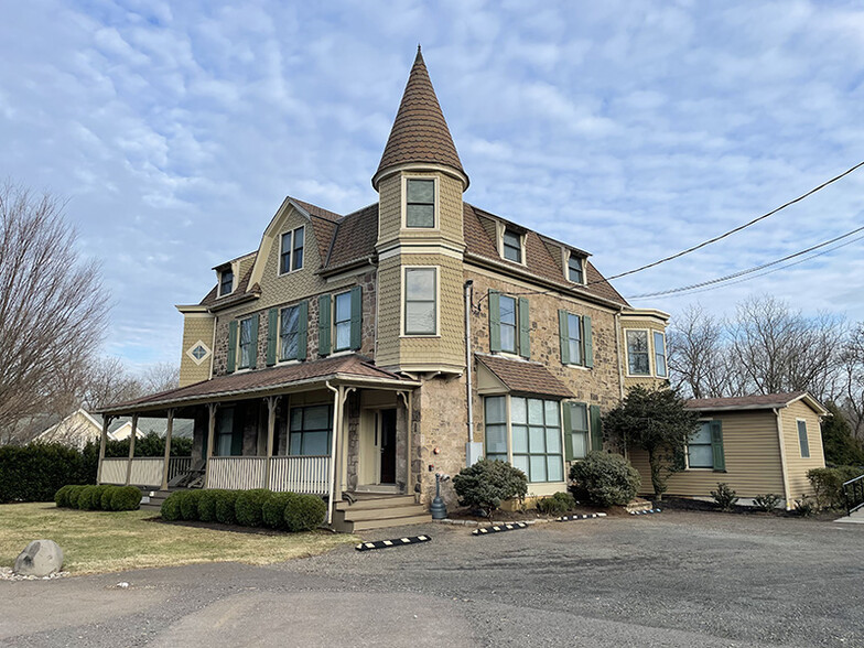 524 Plymouth Rd, Gwynedd Valley, PA à vendre - Photo de l’immeuble – Image 1 sur 31