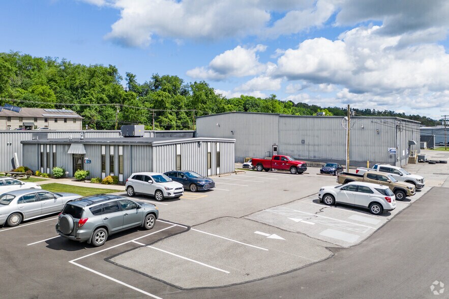1901 Mayview Rd, Bridgeville, PA à louer - Photo de l’immeuble – Image 3 sur 14