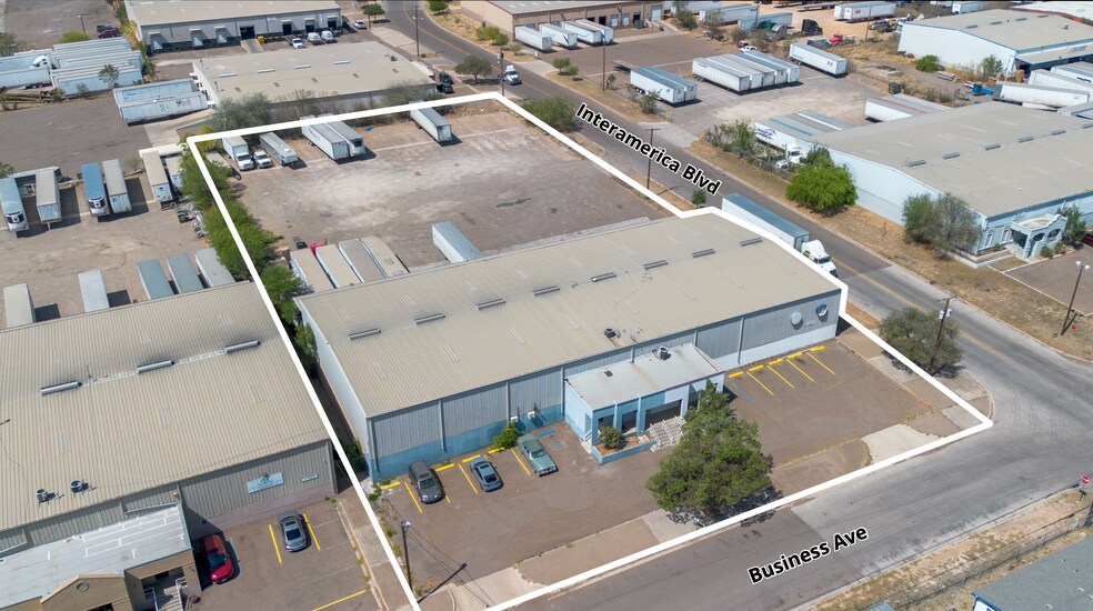14112 Business Ave, Laredo, TX à louer - Photo de l’immeuble – Image 1 sur 8