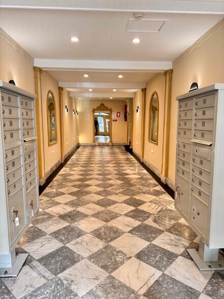 3140 21st St, San Francisco, CA à vendre - Photo de l’immeuble – Image 2 sur 12