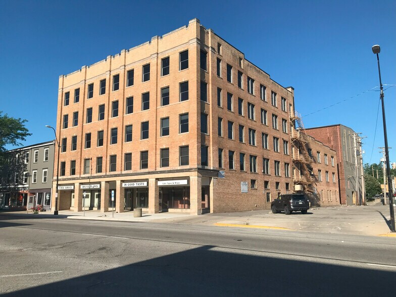 113 N Ohio Ave, Sidney, OH à louer - Photo de l’immeuble – Image 3 sur 7